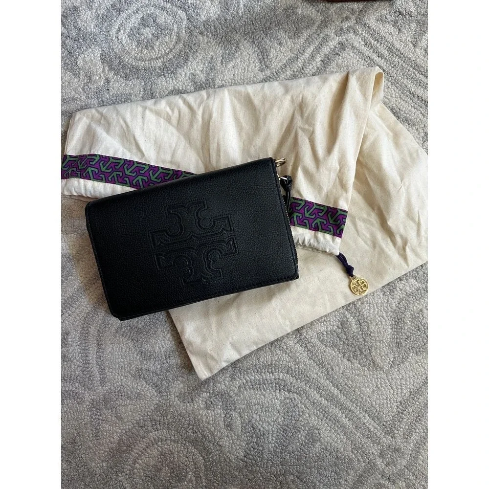 Tory Burch Miller Wallet Crossbody Bag Black Pebbled Leather Gold Hardware Logo